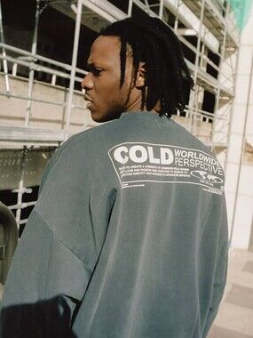 Cold Culture Sharing Location Gray Graphic Logo Crewneck Pullover Sweatshirt